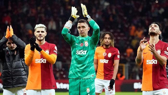 Fernando Muslera sürprizi! Görüşmeler başlıyor…