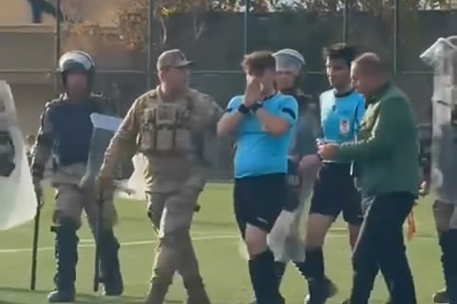 Şırnak’ta amatör maçta hakem ve rakip oyunculara saldırıya jandarma müdahale etti