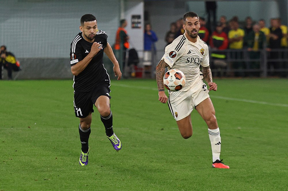 Galatasaray Mourinho’nun kararını bekliyor