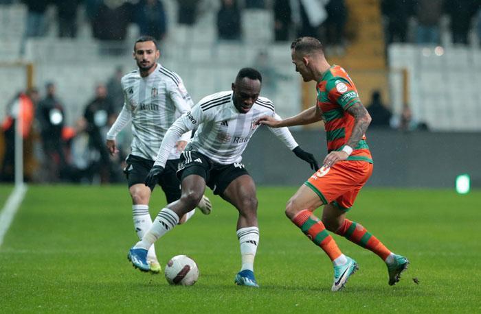 Beşiktaş – Alanyaspor maçından ekrana yansımayan kareler…