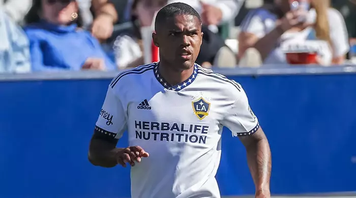 Douglas Costa Söylenti