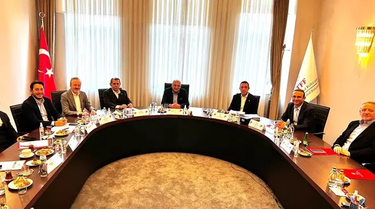 Türkiye Futbol Federasyonu, Süper Lig’de yayın ihalesinin sonucunu açıkladı! Yayıncı ve anlaşma detayları belli oldu…